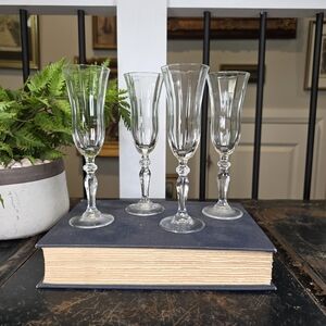 Set of 4 Vintage Fluted Champagne Flutes | Ribbed Cup & Ball Stem Glassware